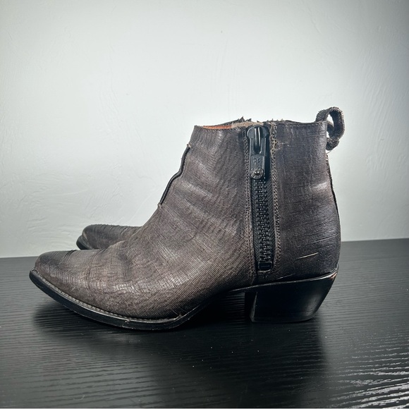 Frye Women's Sacha Moto Ankle Booties Black leather size 7.5 - Picture 3 of 7